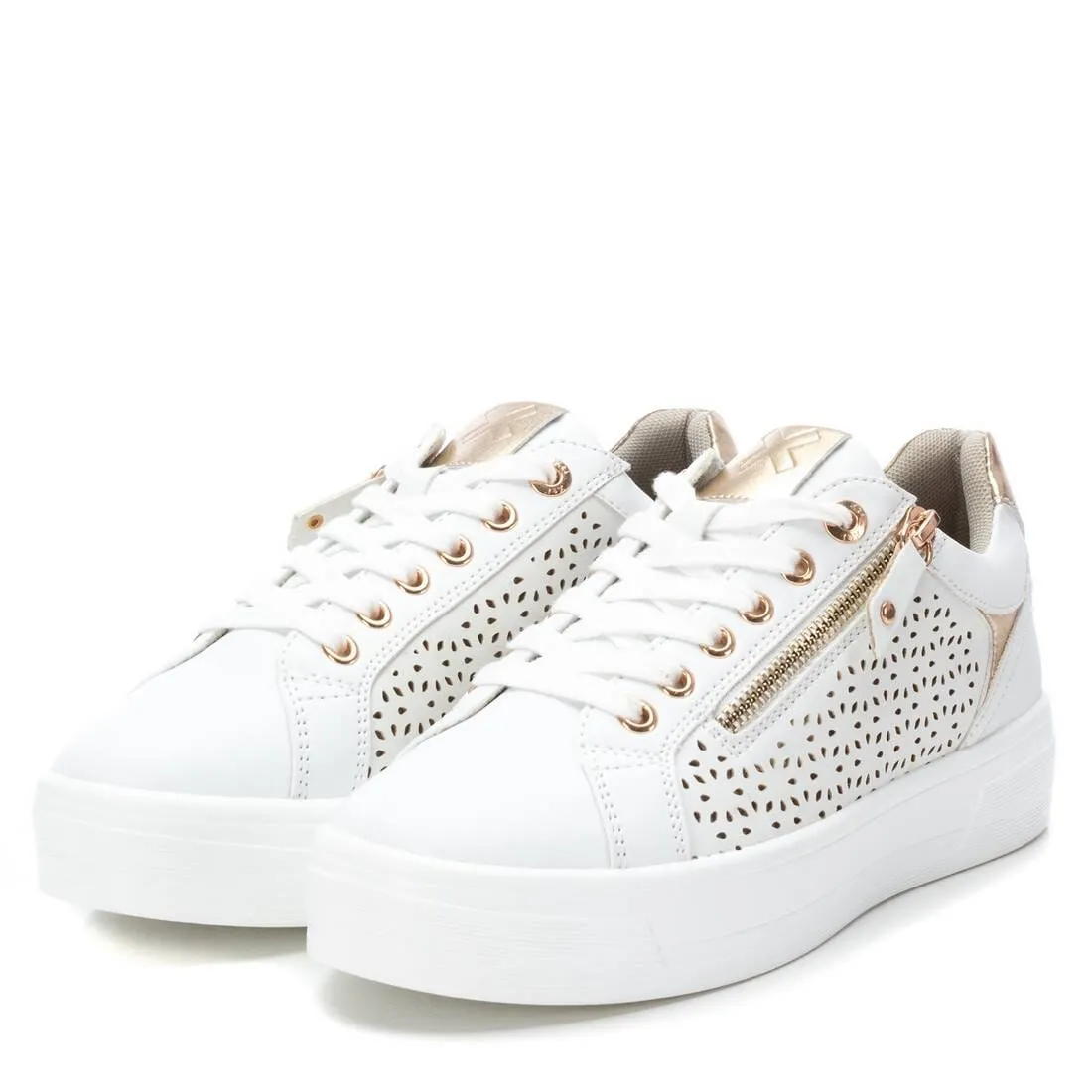 142229 Spanish Leather sneakers with cushioned sole in white