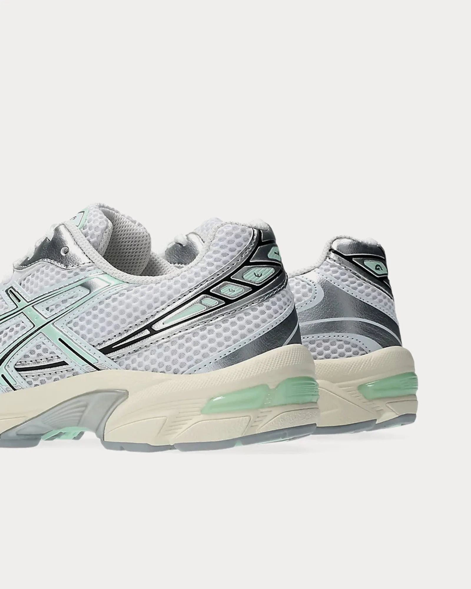 Gel-1130 White / Mint Tint Low Top Sneakers