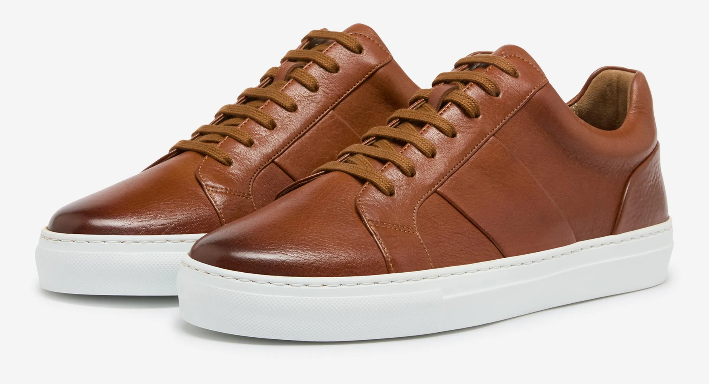 Oliver Sweeney Kendal Trainer in Tan